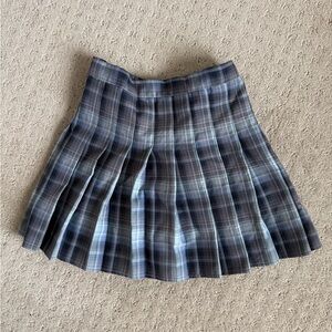 Chic Checkered Mini Skirt in Blue and Gray